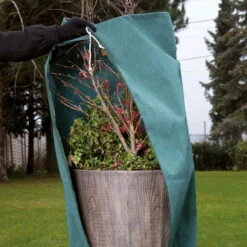 Kölle's Beste Winter-Mantel Grün, 50 X 150 Cm -Die grüne Ecke 0910250125 Koelles Beste Winter Mantel Plant Coat B50xH150cm gruen 2 7793