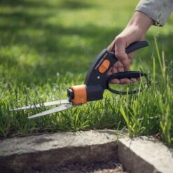 Fiskars Rasenkantenschere -Die grüne Ecke 0920300308 FISKARS Rasenkantenschere 2 107005