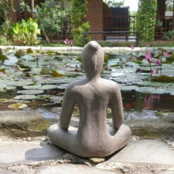 Steinguss Gartenornament 'Yoga', Natur, 26 X 18 X 31 Cm -Die grüne Ecke 0980306816 steinguss gartenornament yoga 4 123352