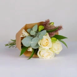 Gemischter Blumenbund 'Lilientraum' Inkl. Gratis Grußkarte -Die grüne Ecke 1025700007 DIY Mixbund Lilientraum Lilie Rose Euka Fluffy 1 94529