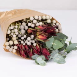 Blumenbund Eukalyptus Mit Brunia Und Kapgrün, Inkl. Grußkarte -Die grüne Ecke 1025700023 Strauss Brunia 1 1 101694