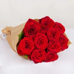 Blumenbund Mit Rosen 'Red Naomi', 10er-Bund, Rot, Inkl. Gratis Grußkarte -Die grüne Ecke 1045500002 Rose Red Naomi 10er Bund 60cm 1 85332
