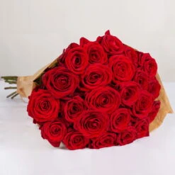 Blumenbund Mit Rosen 'Red Naomi', 25er-Bund, Rot, Inkl. Gratis Grußkarte -Die grüne Ecke 1045500005 Rose Red Naomi 25er Bund 60cm 1 85338