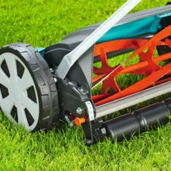 Gardena Comfort Spindelmäher, 400 C / 40 Cm, Für Max. Fläche 250 M² -Die grüne Ecke 2910600028 Comfort Spindelmaeher 400C 40cm fuer max Flaeche 250 Quadratmeter 1 61657